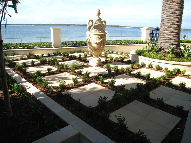 Outdoor tiled courtyard Sydney